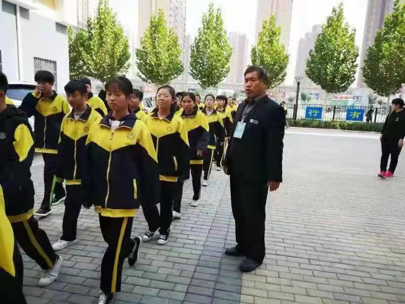 郭晓琳：爱心浇开满园花