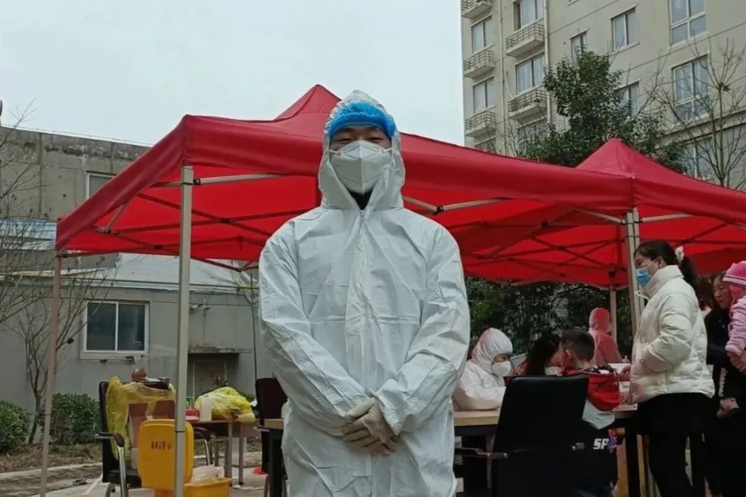 志愿者里的青春力量——王亚亚