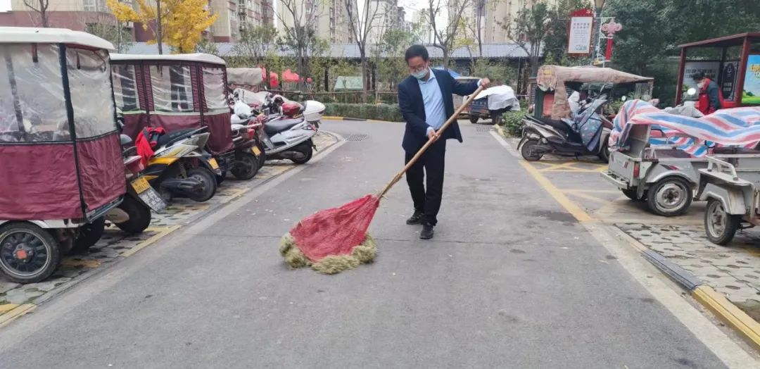 “哪里需要我就到哪里”——梁洪耀