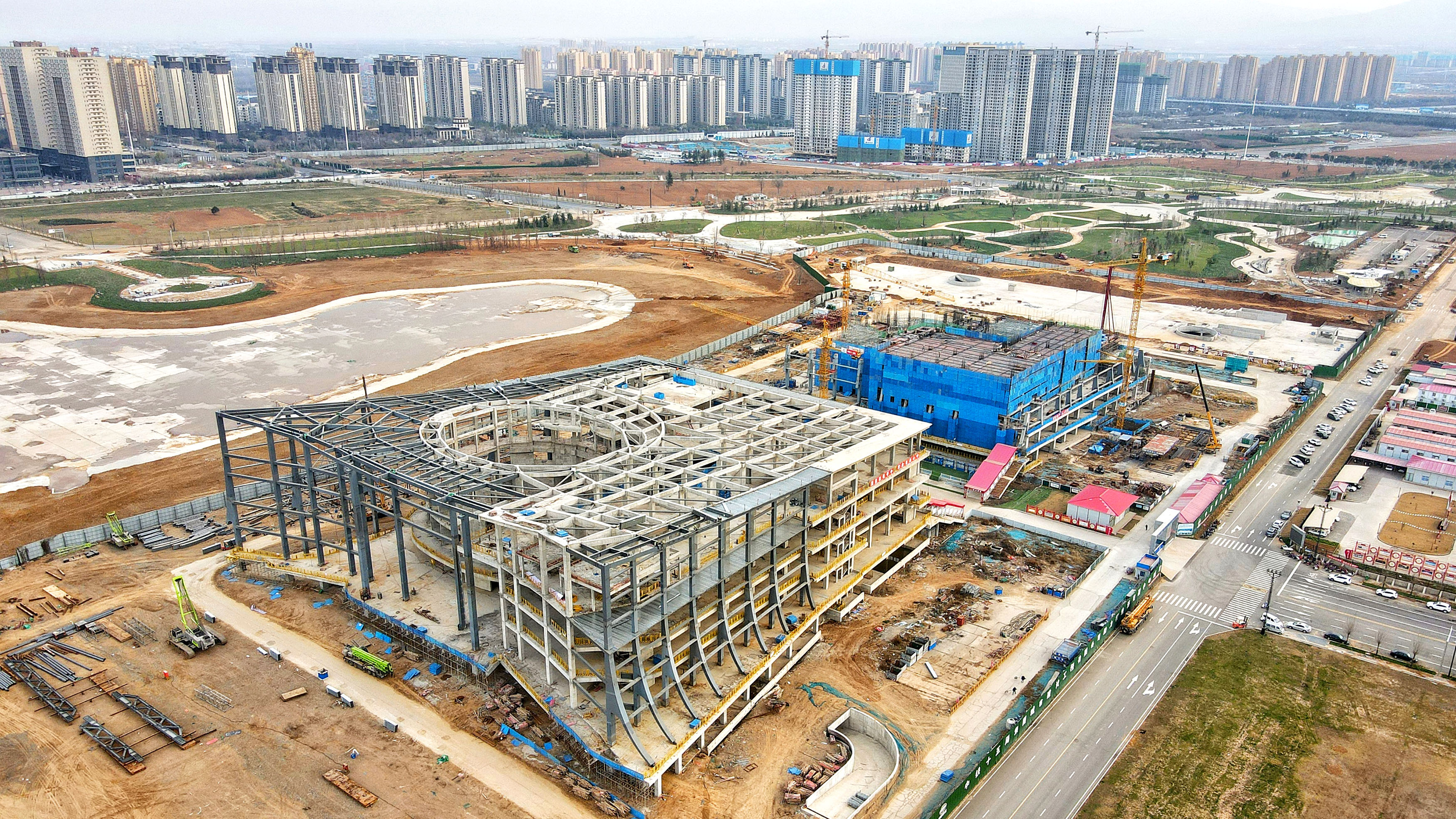 中央轴地标形象初现 | 洛阳市文化中心加紧建设