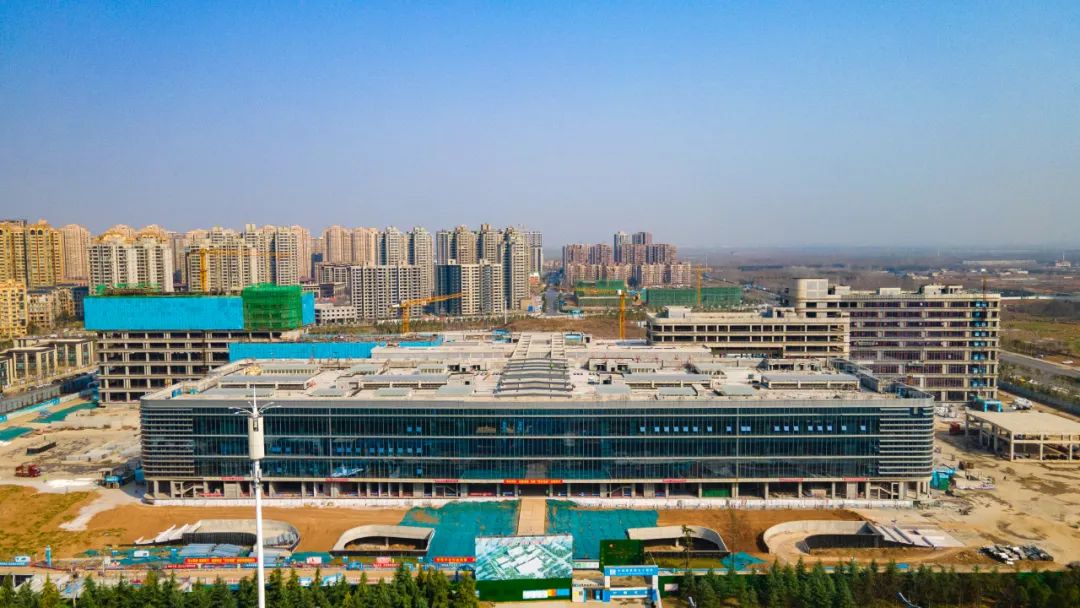 伊滨两所大型医院，将于上半年和年底投用